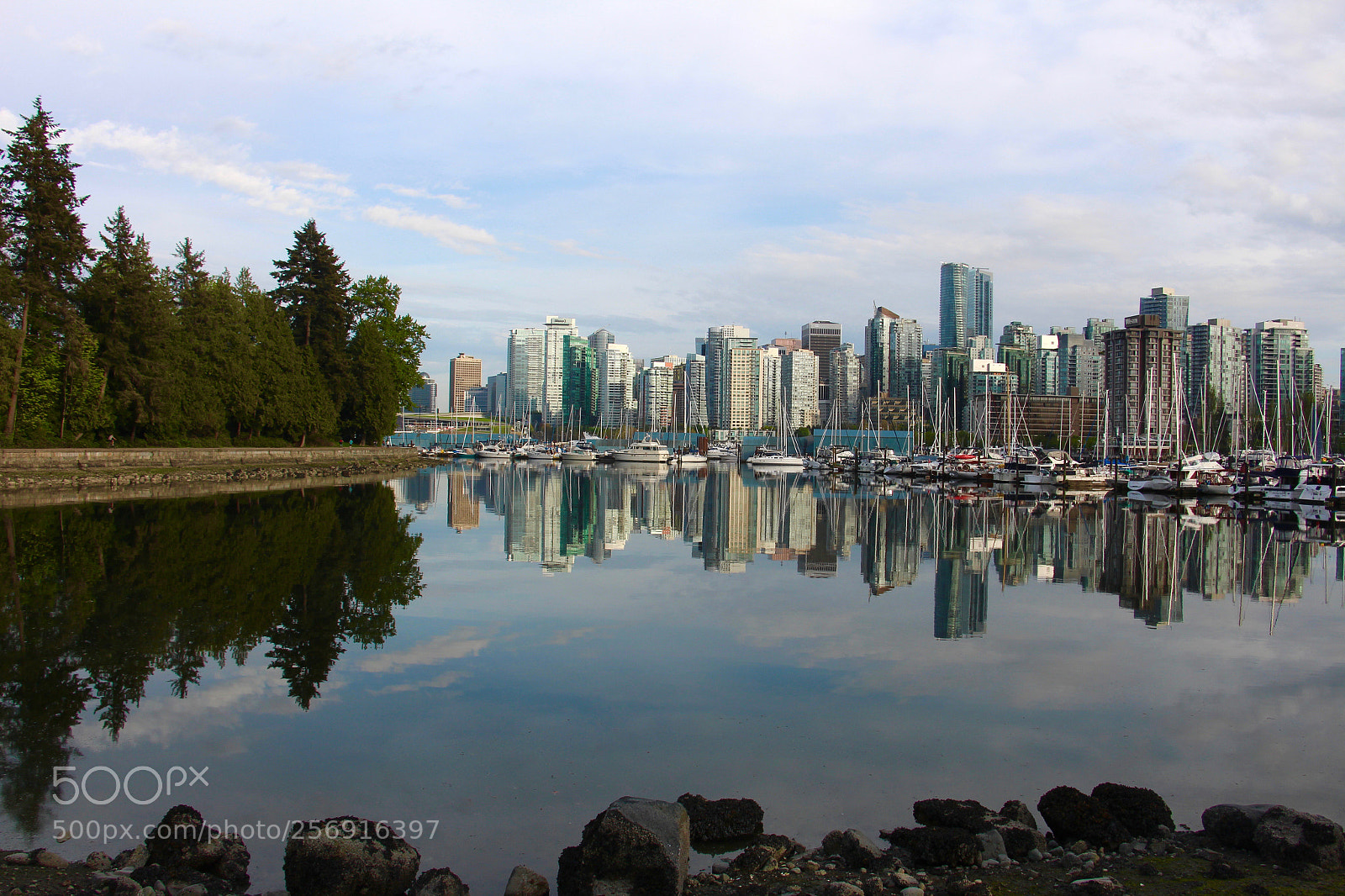 Canon EOS 700D (EOS Rebel T5i / EOS Kiss X7i) sample photo. Vancouver reflections photography