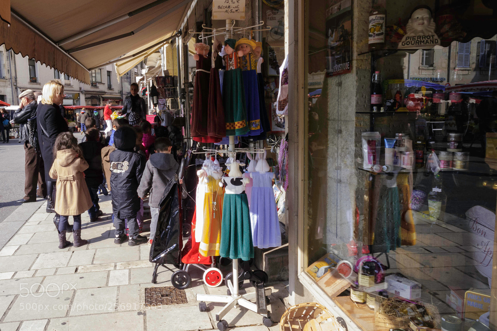 Canon PowerShot G11 sample photo. Le bazar photography