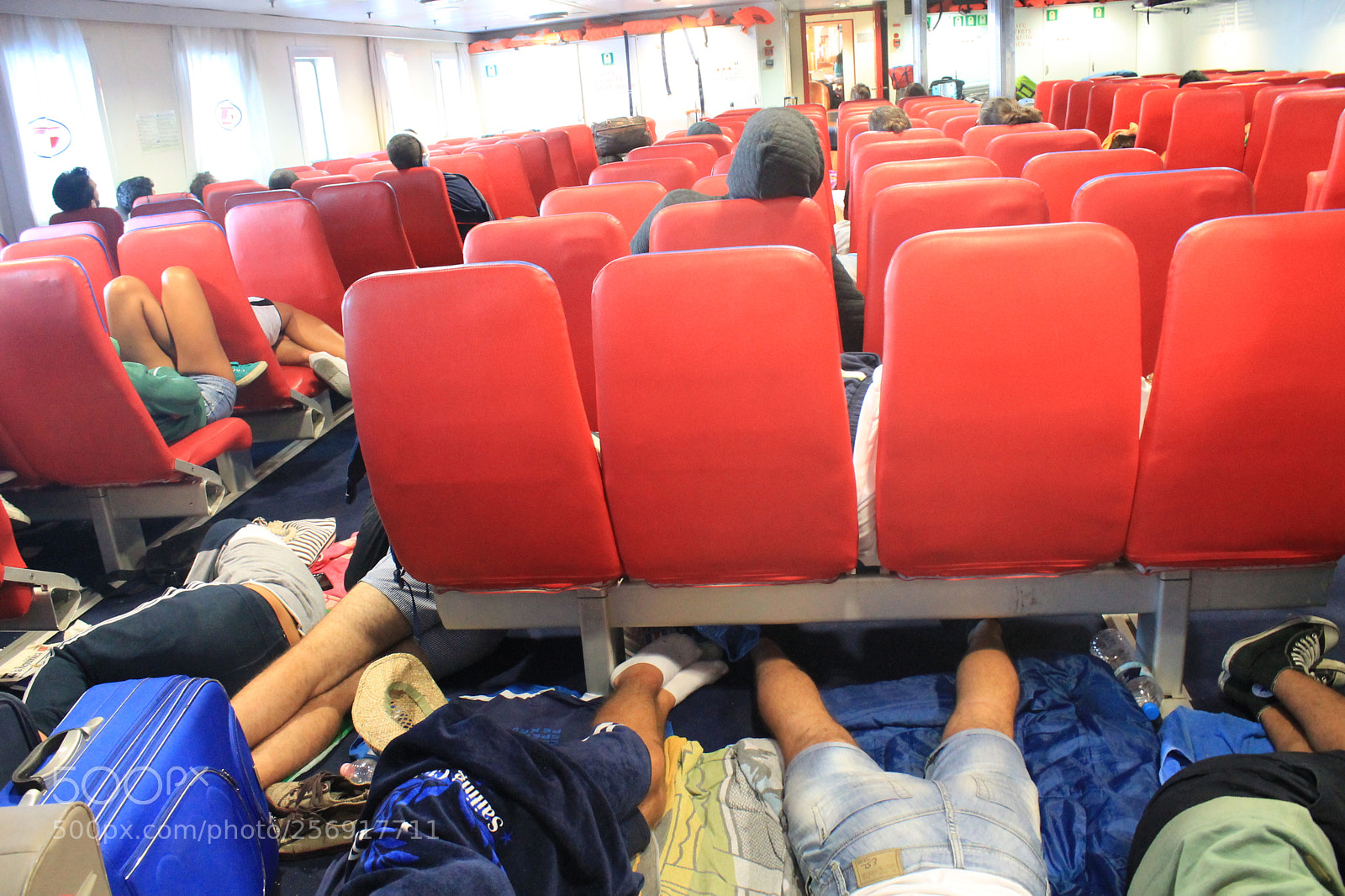 Canon EOS 1100D (EOS Rebel T3 / EOS Kiss X50) sample photo. Morning on the ferry. photography