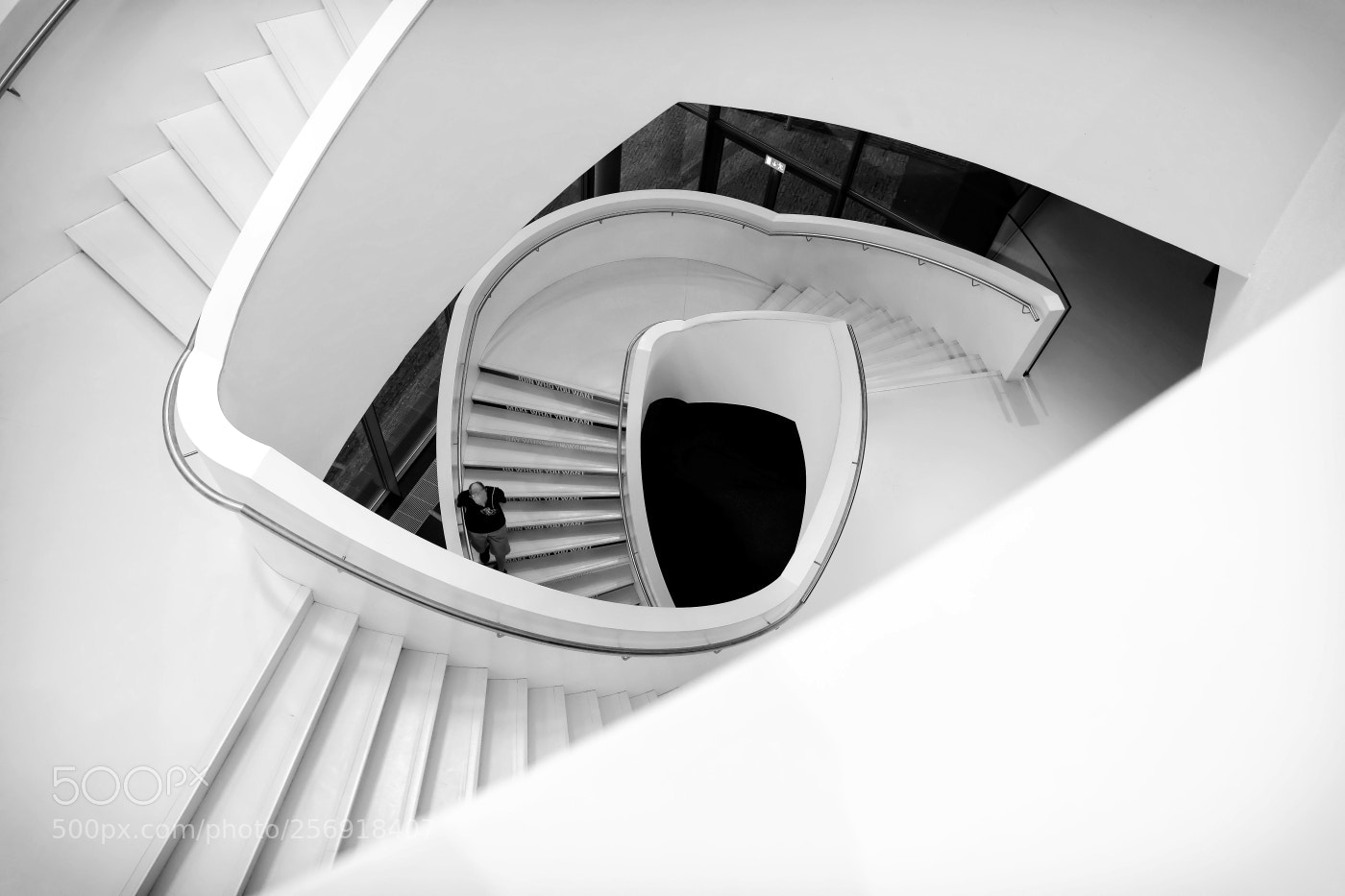 Canon EOS 6D sample photo. Swirl photography