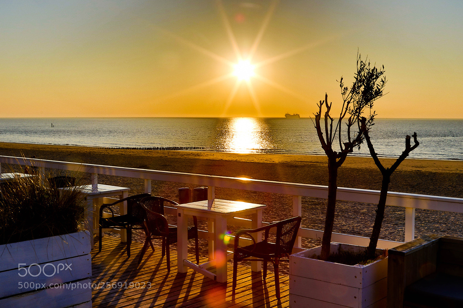 Canon EOS 7D Mark II sample photo. Sunset at the beach photography