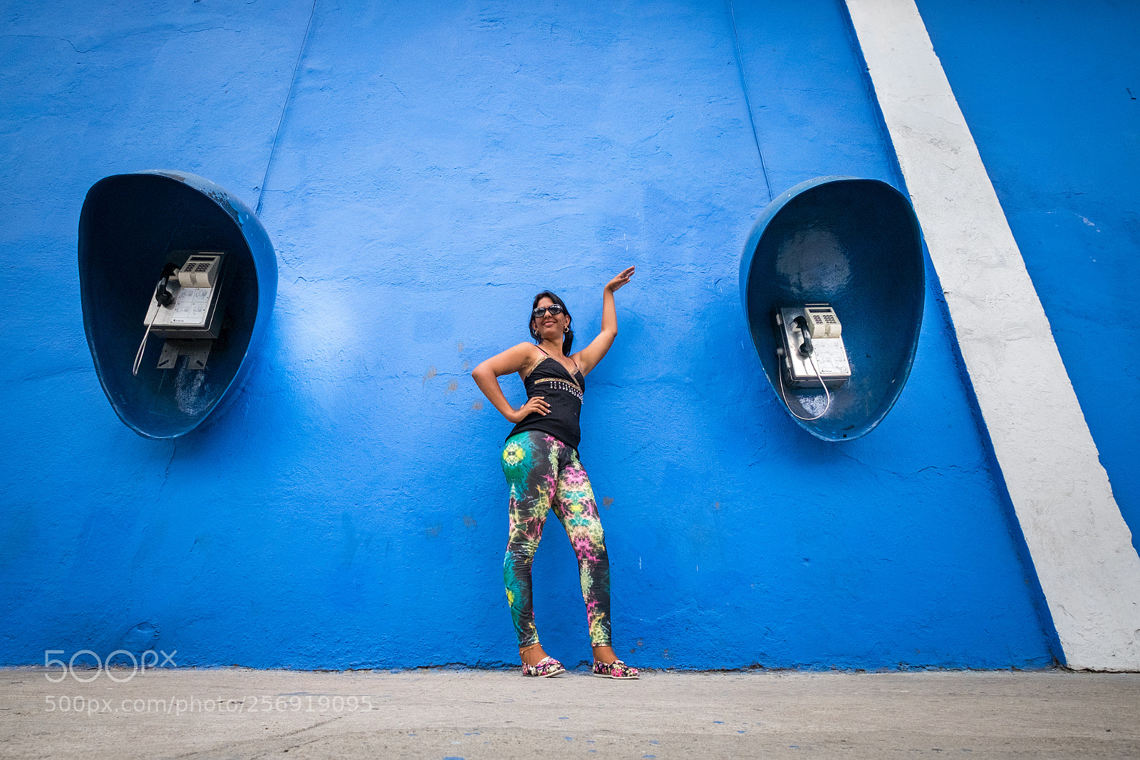 Fujifilm X-T1 sample photo. Cuban swag photography