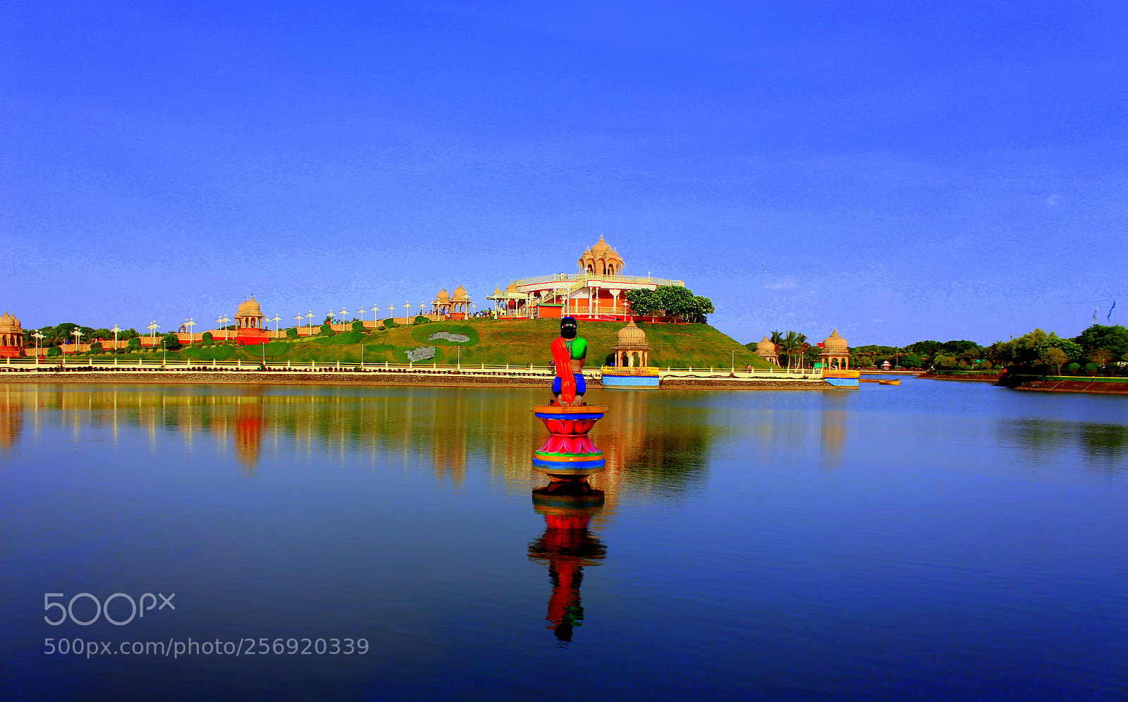 Canon EOS 700D (EOS Rebel T5i / EOS Kiss X7i) sample photo. Pradarshini quovadis anand sagar photography