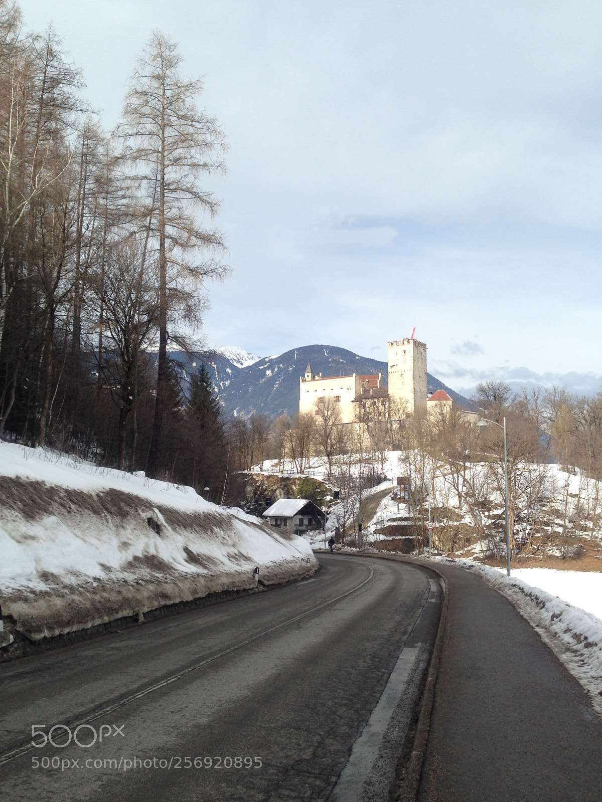 Apple iPhone 5 sample photo. Castello di brunico photography