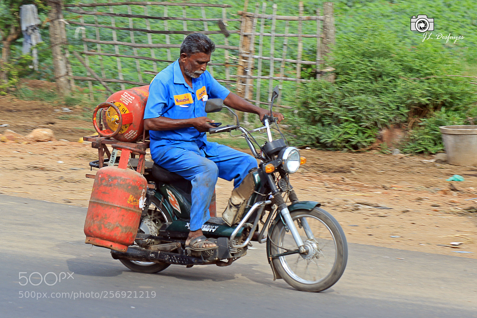 Canon EOS 7D Mark II sample photo. Za photography