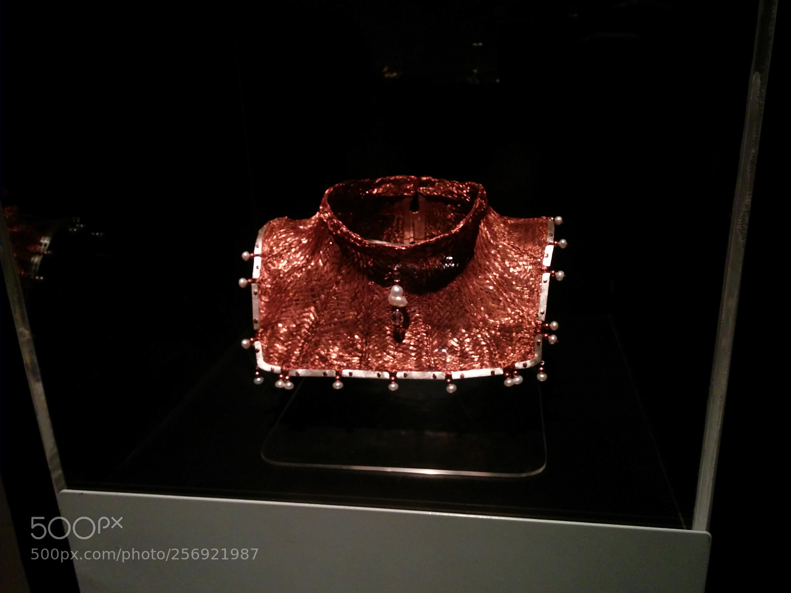 LG Nexus 5 sample photo. Copper necklace photography