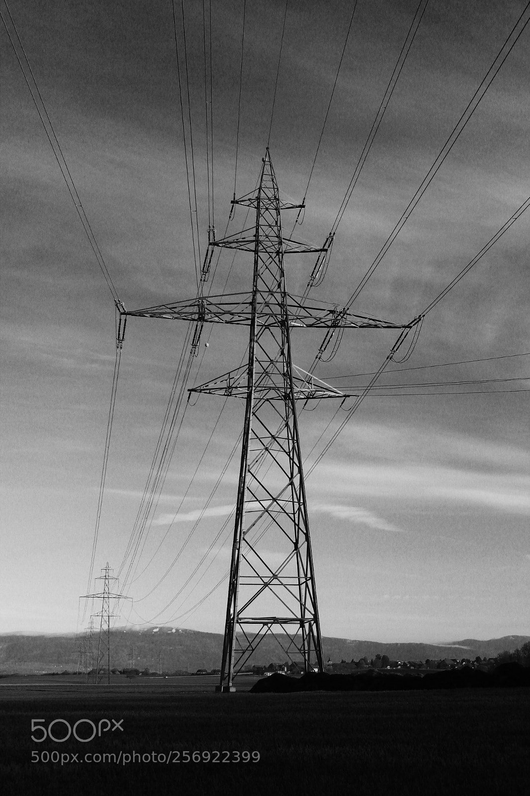 Canon EOS 550D (EOS Rebel T2i / EOS Kiss X4) sample photo. Pylon  photography