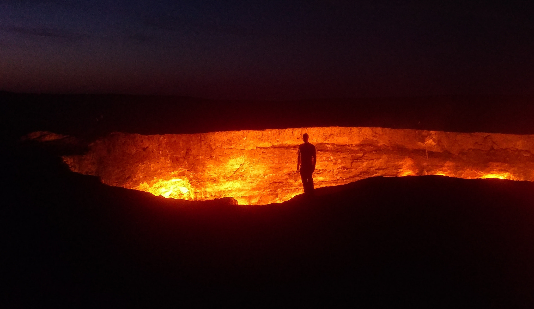 LG V20 sample photo. The gate to hell... photography
