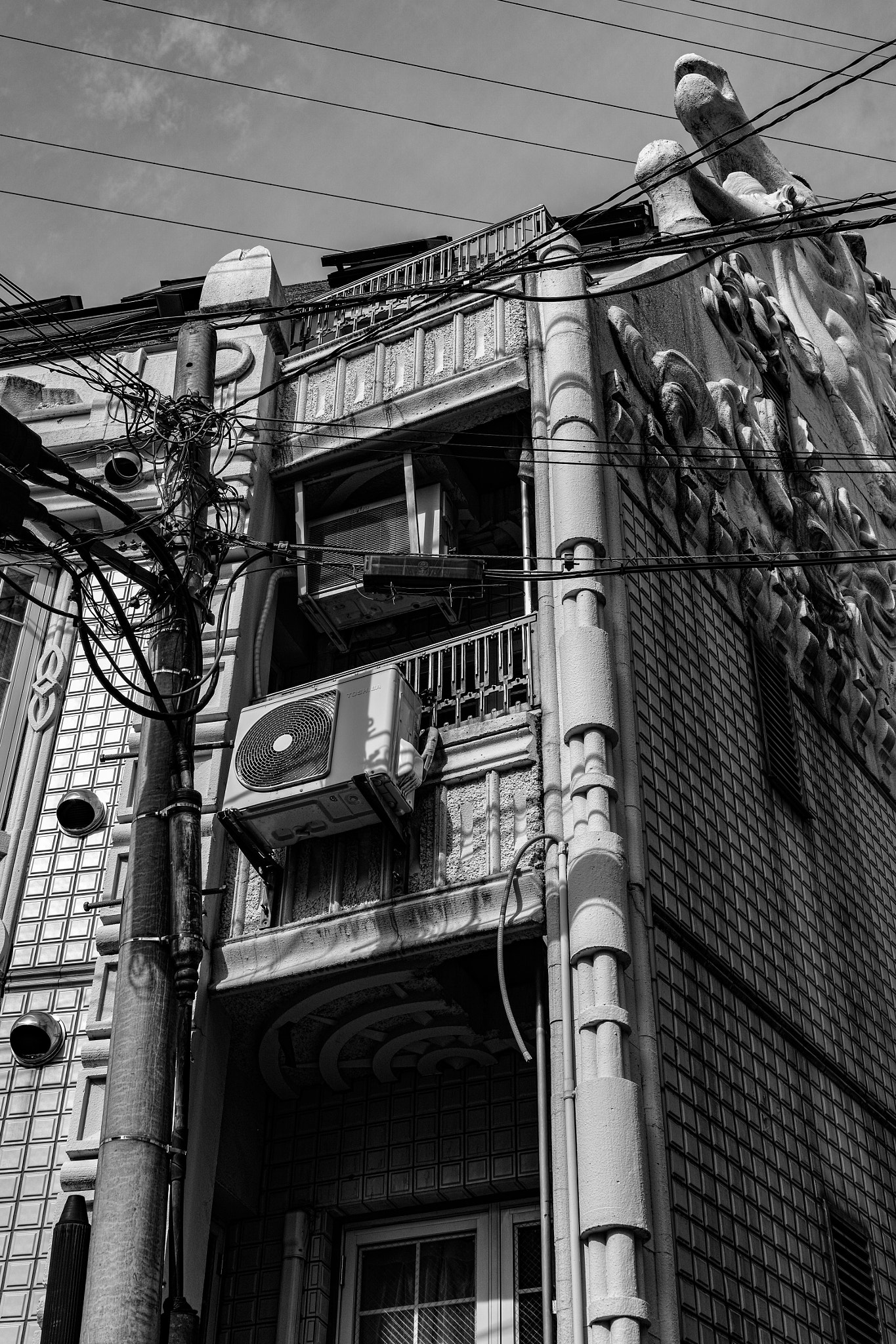 Sigma DP2 Merrill sample photo. The apartment photography