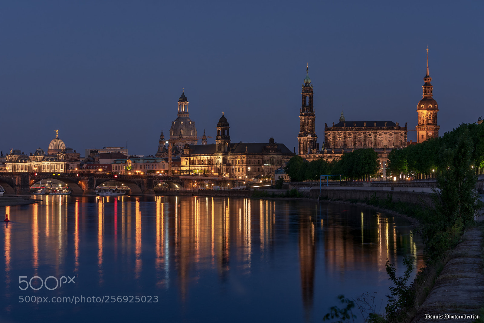 Nikon D7200 sample photo. Dresden in blue hour photography