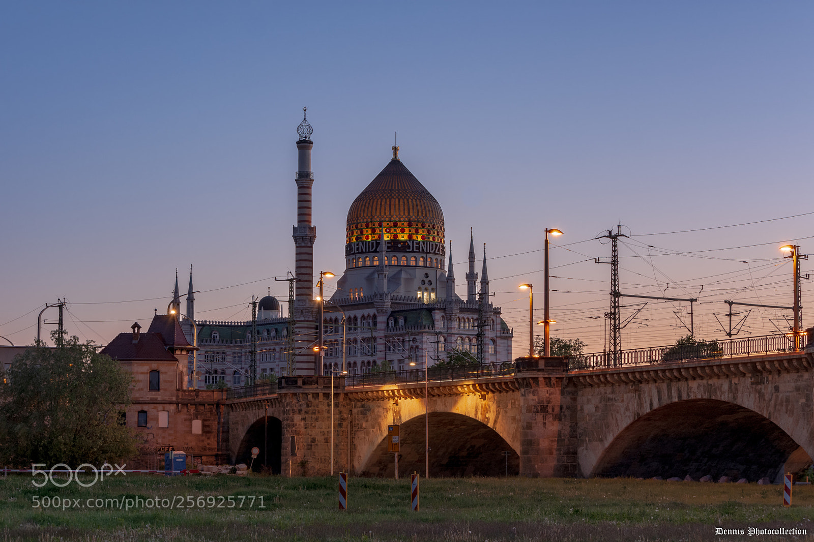 Nikon D7200 sample photo. Yenidze dresden photography