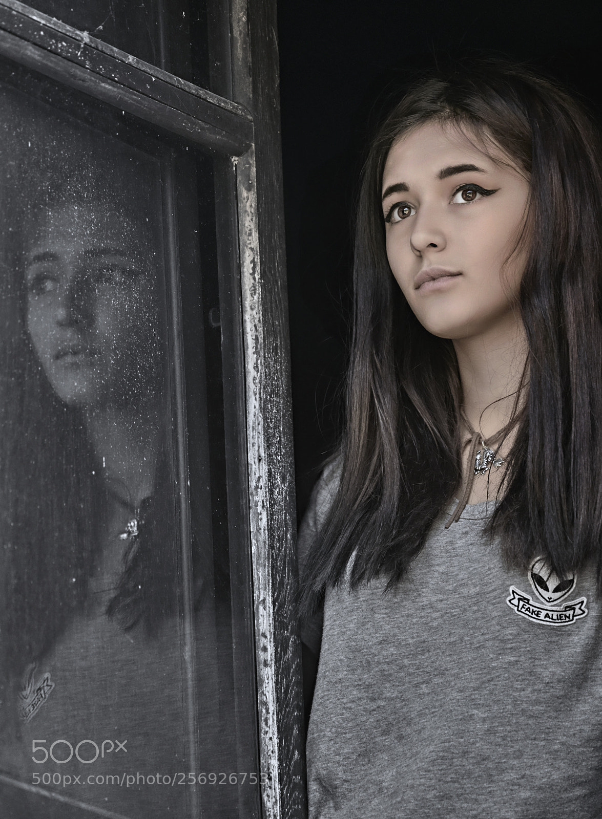 Sony a7R II sample photo. Su reflejo photography