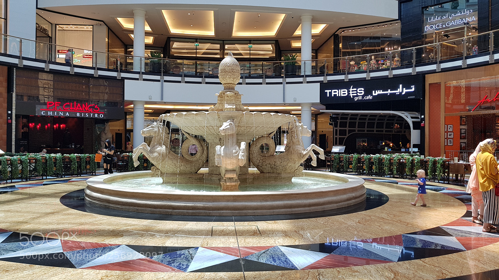 Samsung Galaxy S8+ sample photo. Emirates mall photography