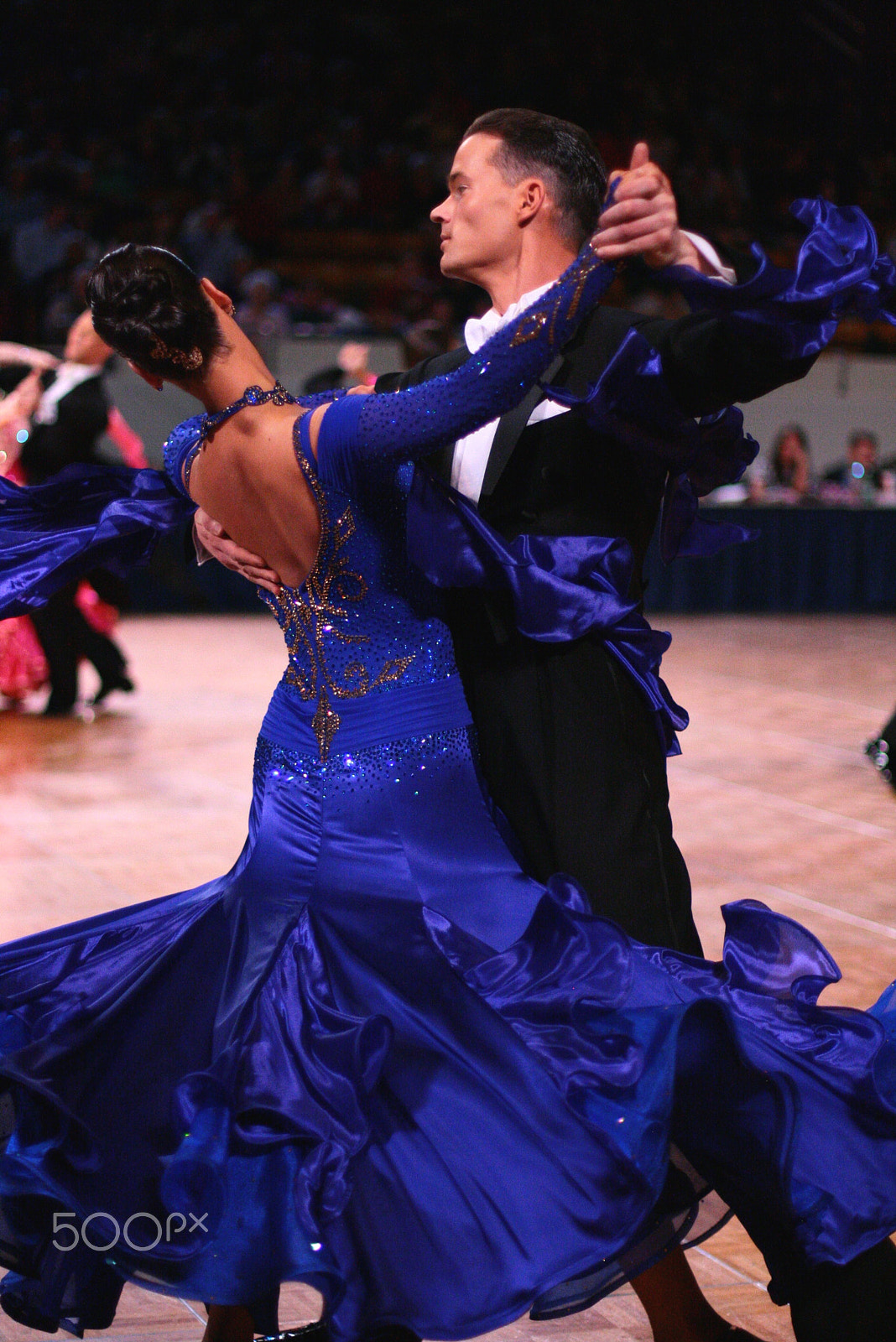 Canon EOS 400D (EOS Digital Rebel XTi / EOS Kiss Digital X) sample photo. Beautiful dancing photography