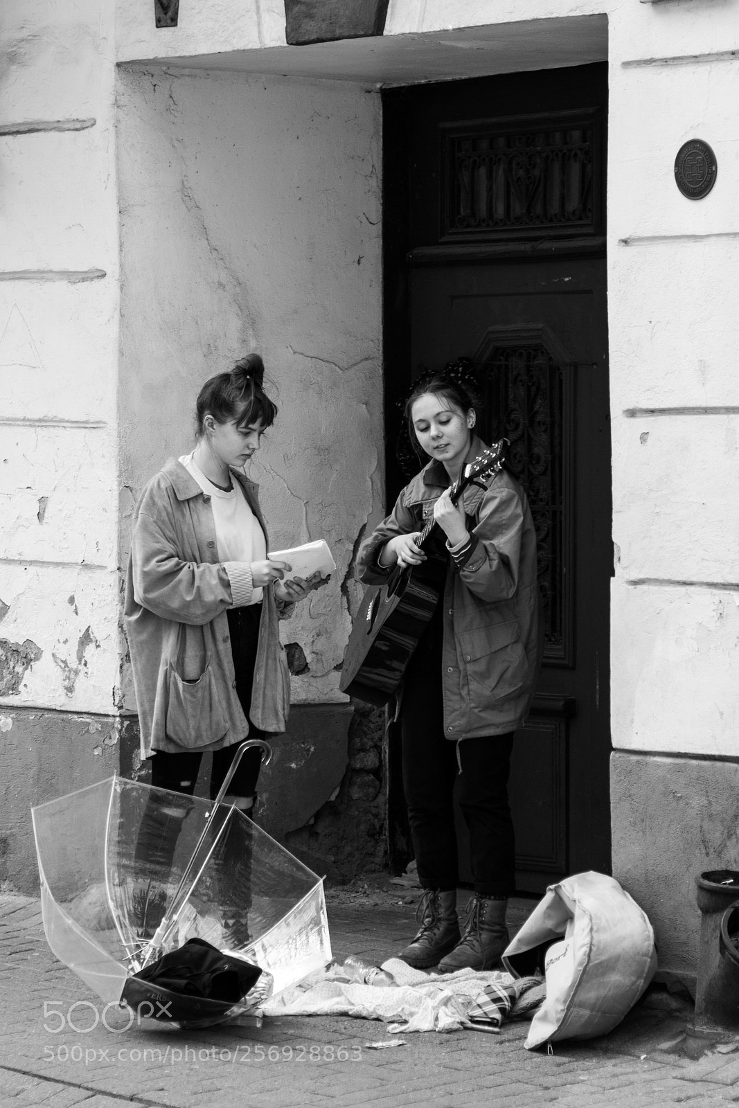 Canon EOS 7D sample photo. Street musicians photography