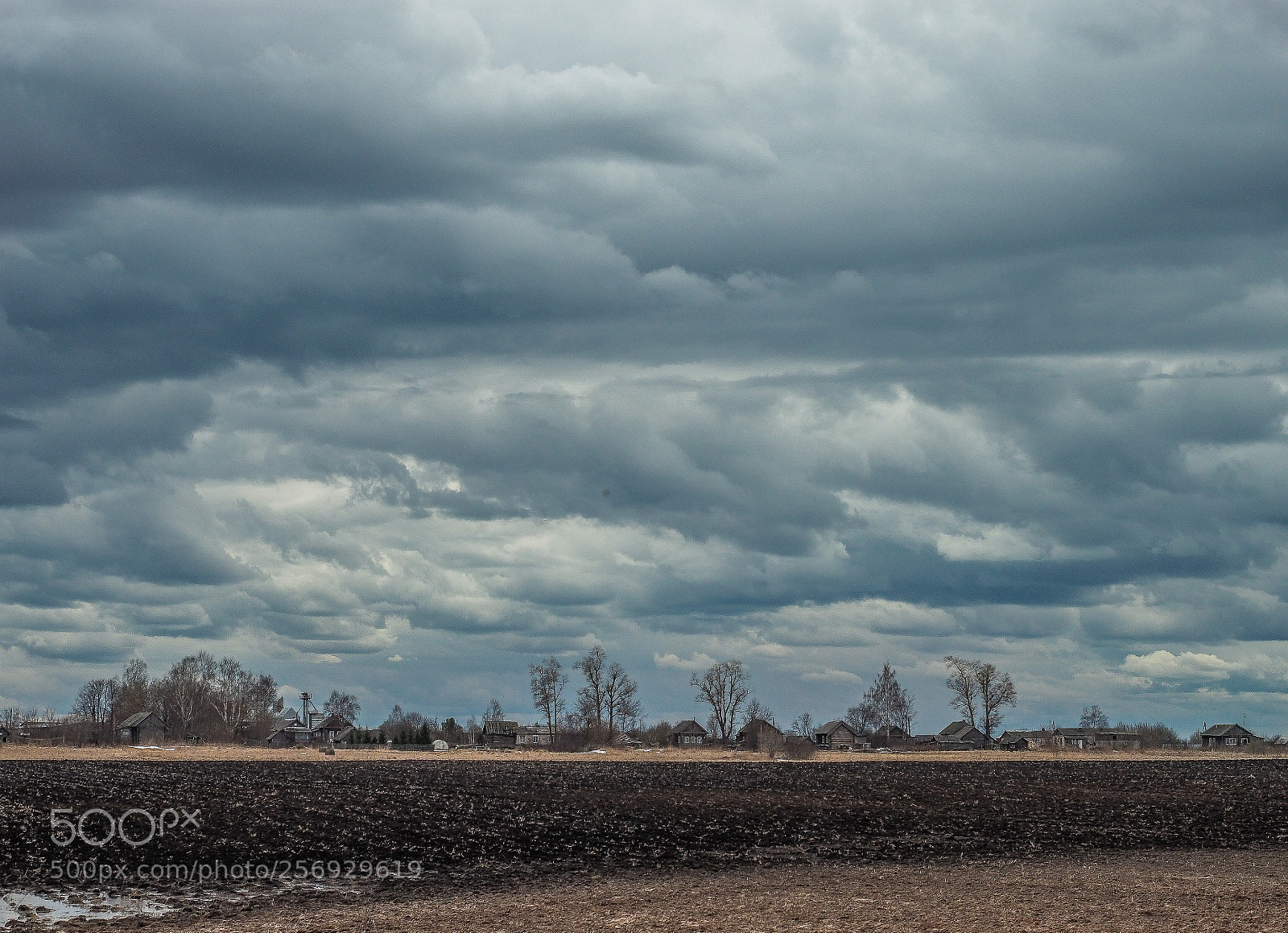 Olympus OM-D E-M5 II sample photo. Single-storey russia photography