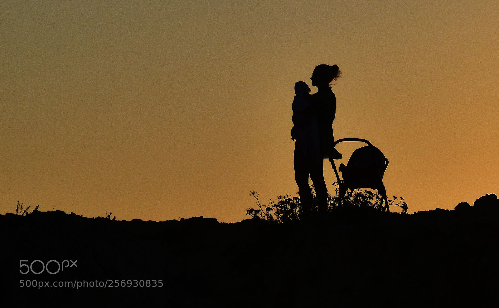 Nikon D5500 sample photo. Woman and child in photography