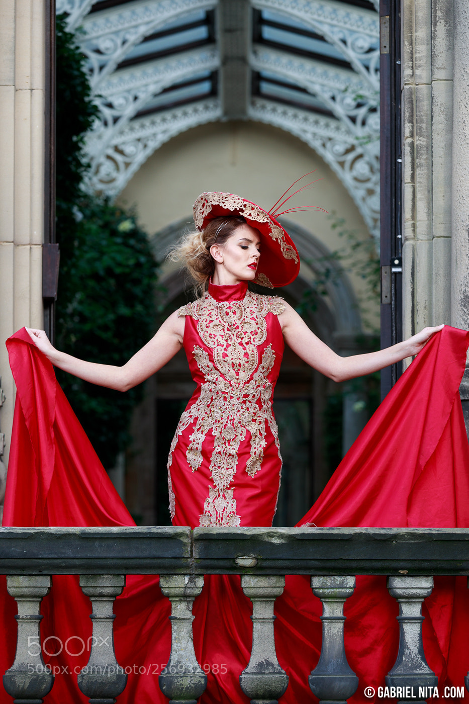 Canon EOS 5D Mark IV sample photo. Lady in red photography