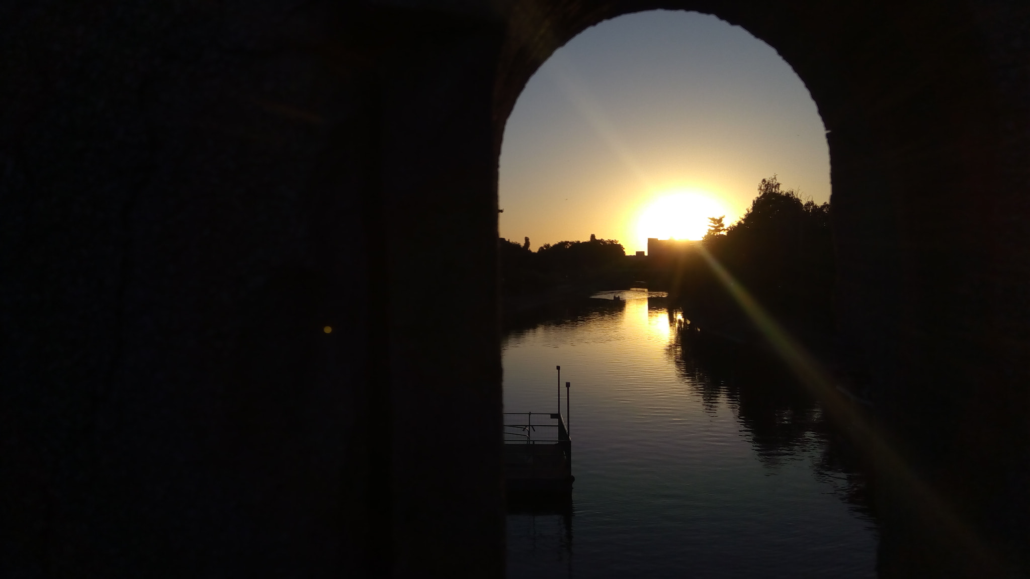 Lenovo VIBE X3 LITE sample photo. Beautiful sunset above the river photography
