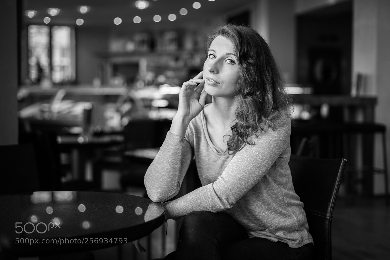 Canon EOS 6D Mark II sample photo. Empty rooms photography