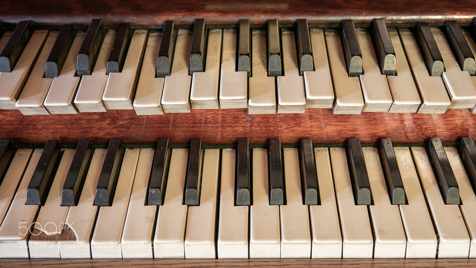 Nikon D750 sample photo. Broken keys photography