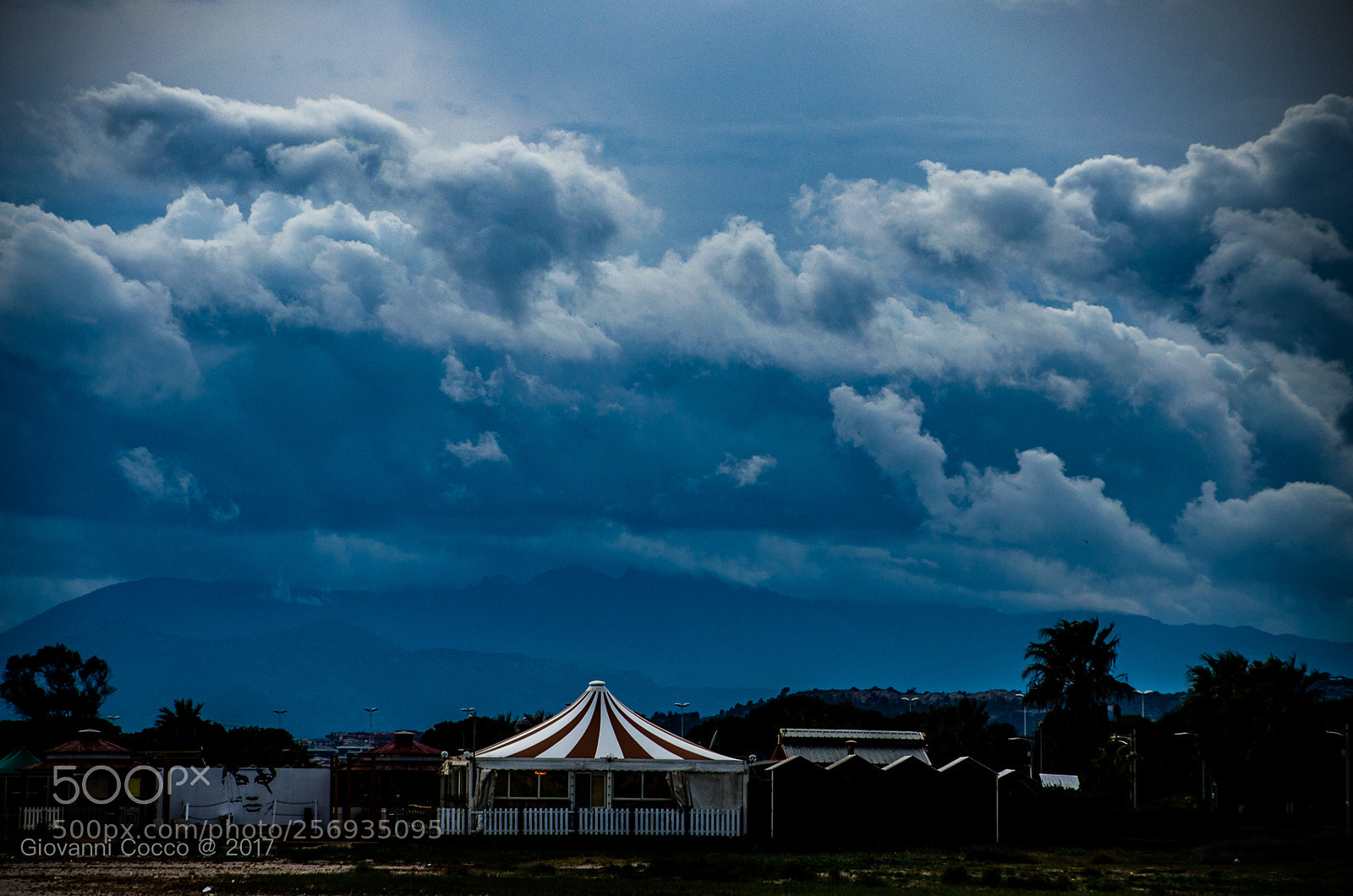 Nikon D5100 sample photo. Poetto nuvole photography