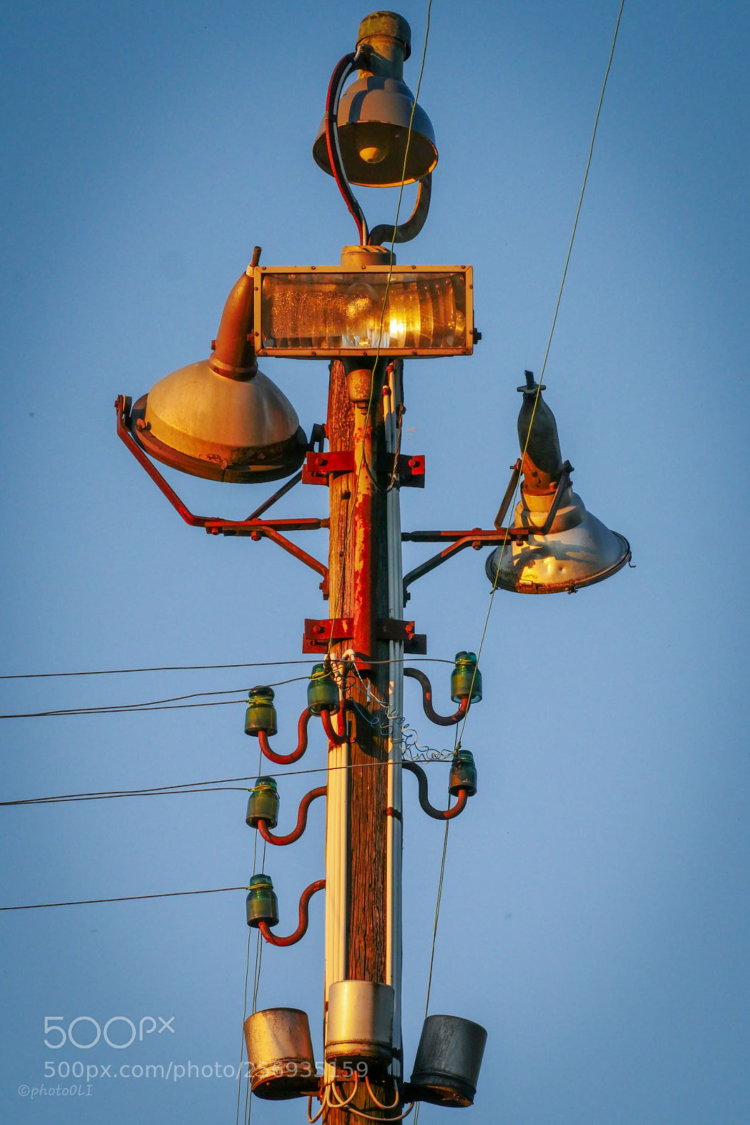 Panasonic Lumix DMC-GX8 sample photo. Lamps in sunlight photography
