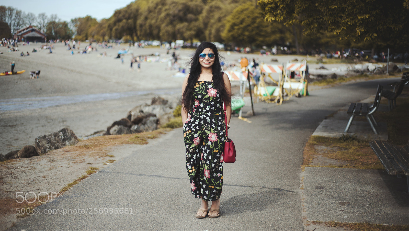 Canon EOS 6D Mark II sample photo. * photography