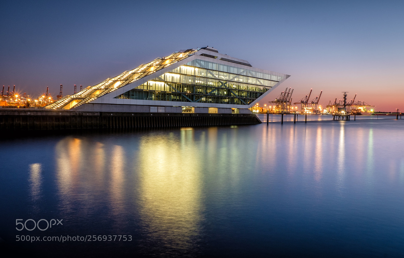 Fujifilm X-T2 sample photo. Hamburg / docklands photography