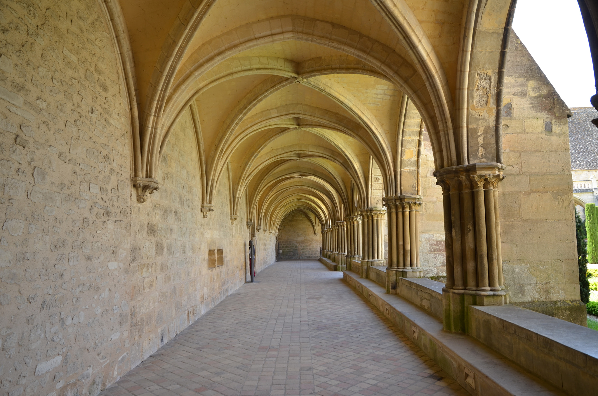 Nikon D7000 sample photo. Abbaye de royaumont photography