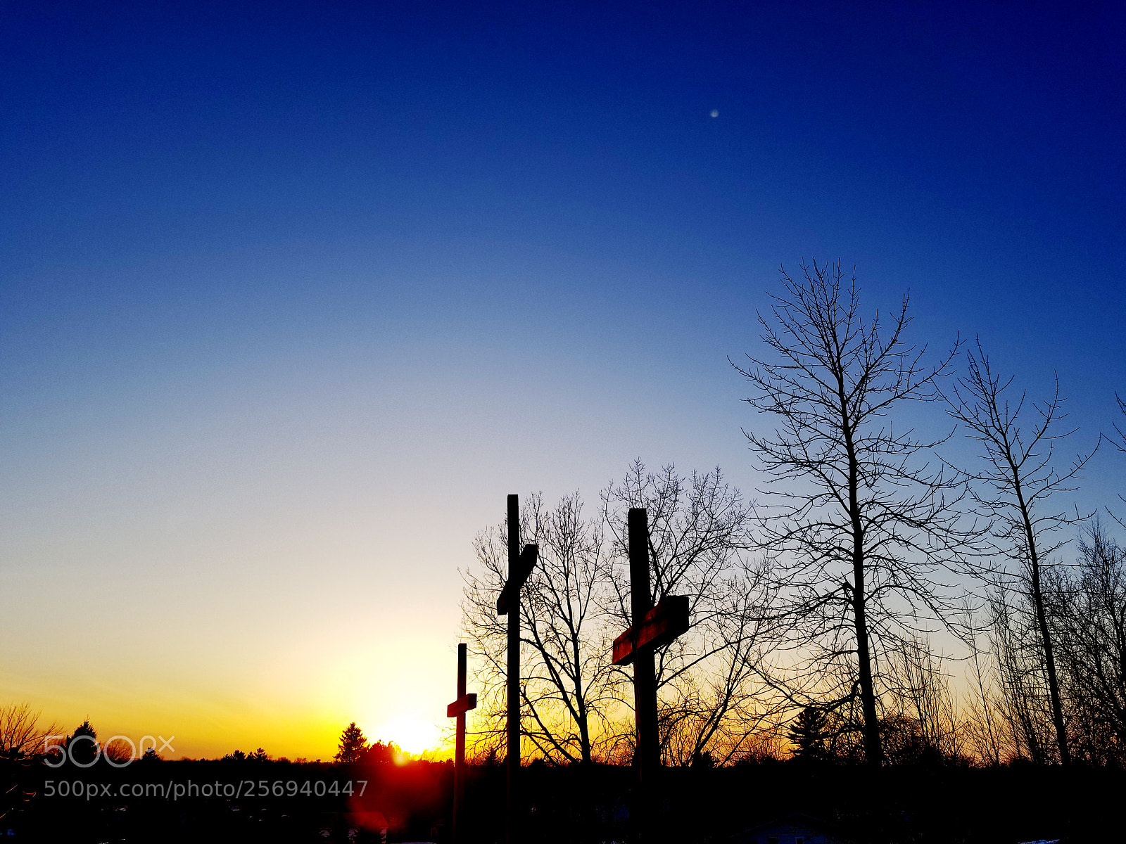 Samsung Galaxy S8 sample photo. Crosses at sunset photography