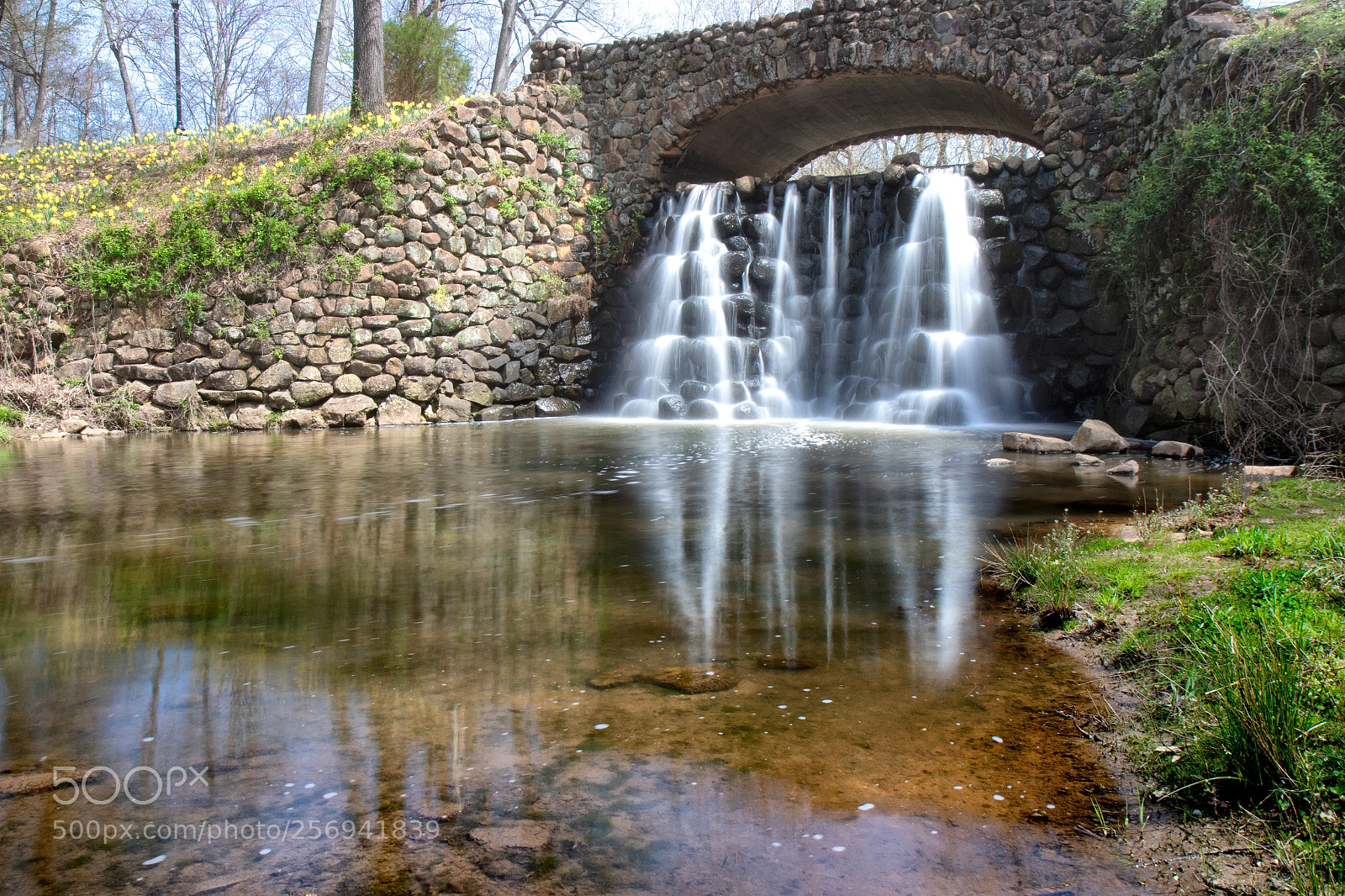 Canon EOS 7D Mark II sample photo. Waterfall bridge at reynolda photography
