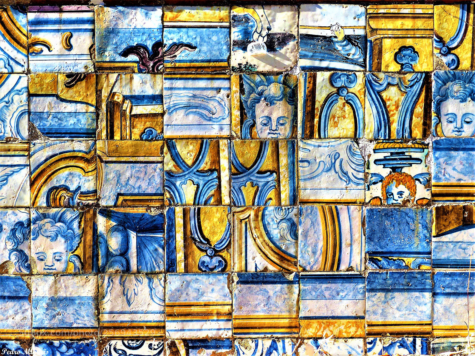 Panasonic Lumix DMC-FZ200 sample photo. Puzzle photography