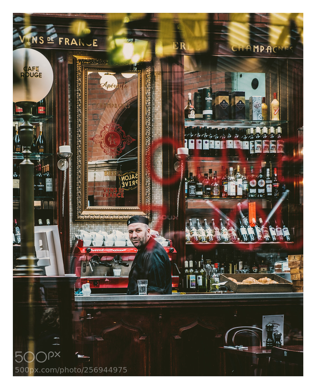 Fujifilm X-T10 sample photo. Barista photography
