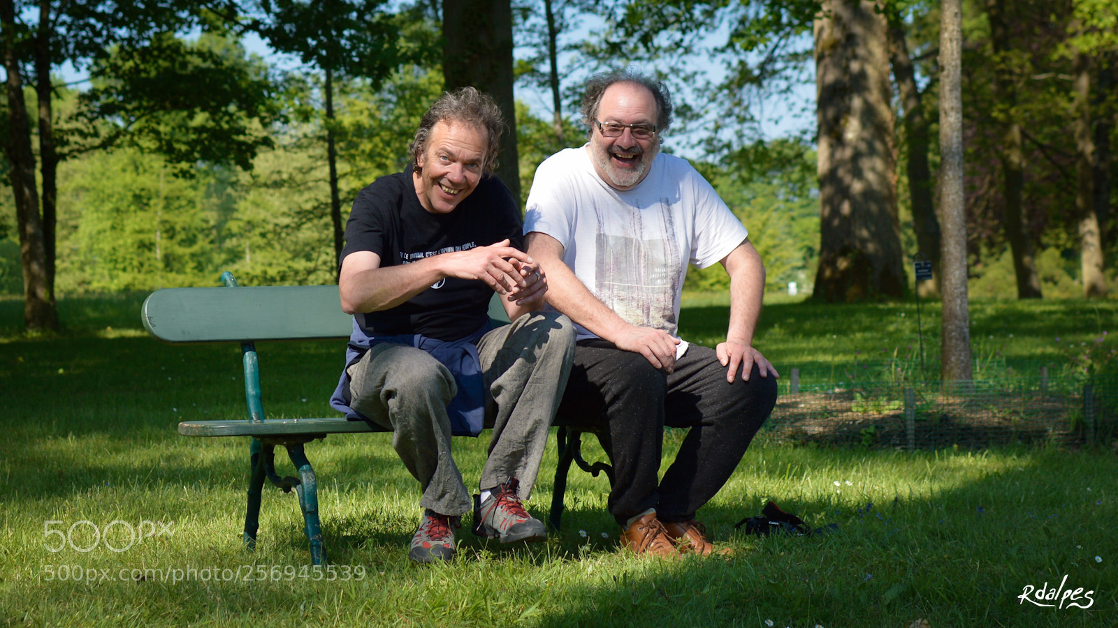Nikon D3200 sample photo. Deux idiots photography