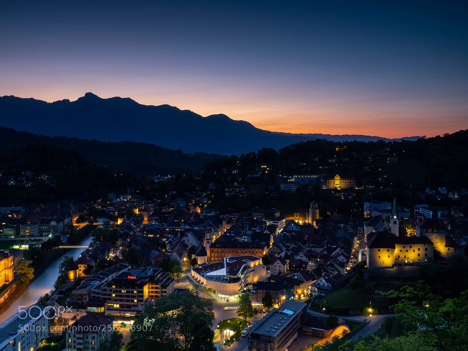 Olympus OM-D E-M1 Mark II sample photo. Feldkirch by night photography
