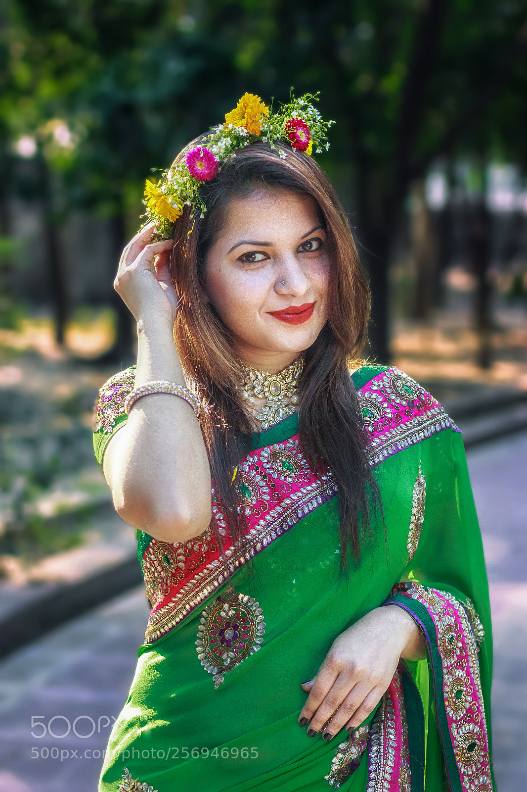 Canon EOS 550D (EOS Rebel T2i / EOS Kiss X4) sample photo. Spring on my hair photography