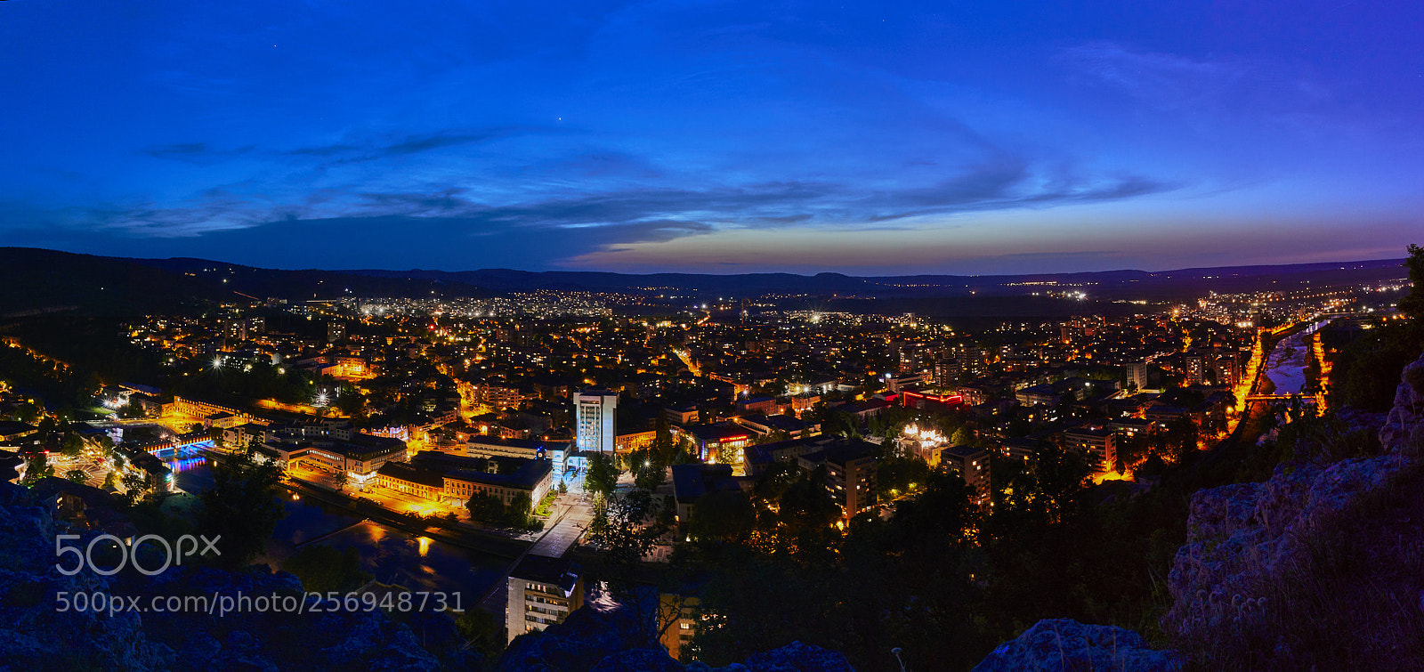 Canon EOS 750D (EOS Rebel T6i / EOS Kiss X8i) sample photo. Lovech city at sunset photography