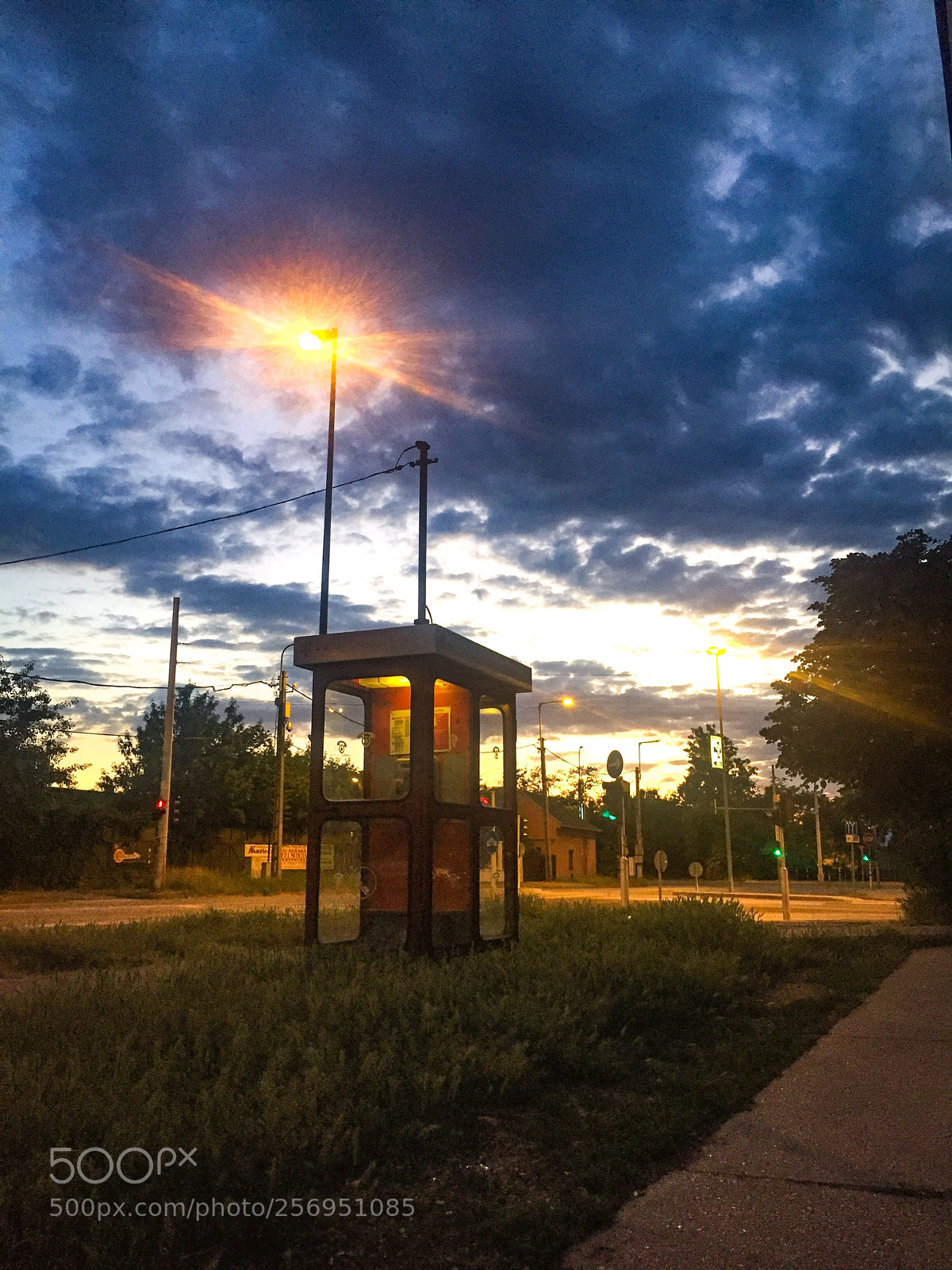 Apple iPhone 6 sample photo. Night is coming in photography