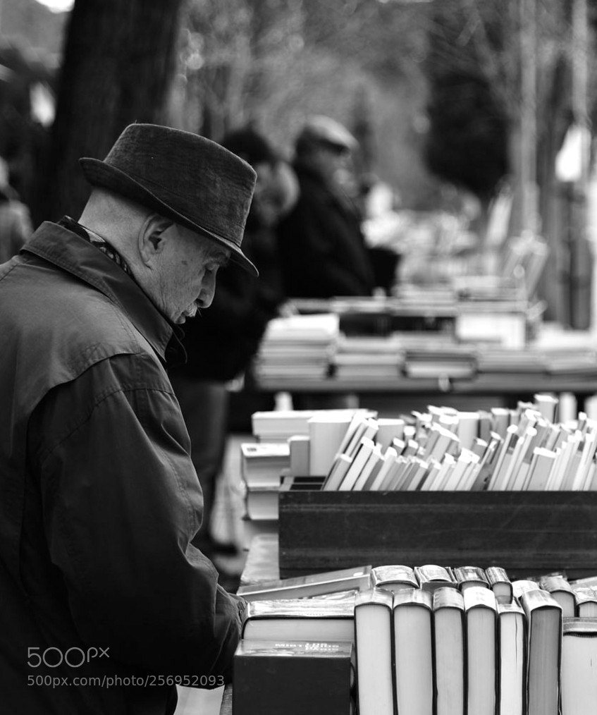 Nikon D600 sample photo. Old books market photography