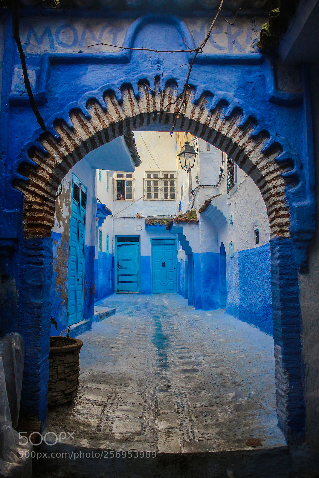Canon EOS 700D (EOS Rebel T5i / EOS Kiss X7i) sample photo. Chefchaouen, morocco photography
