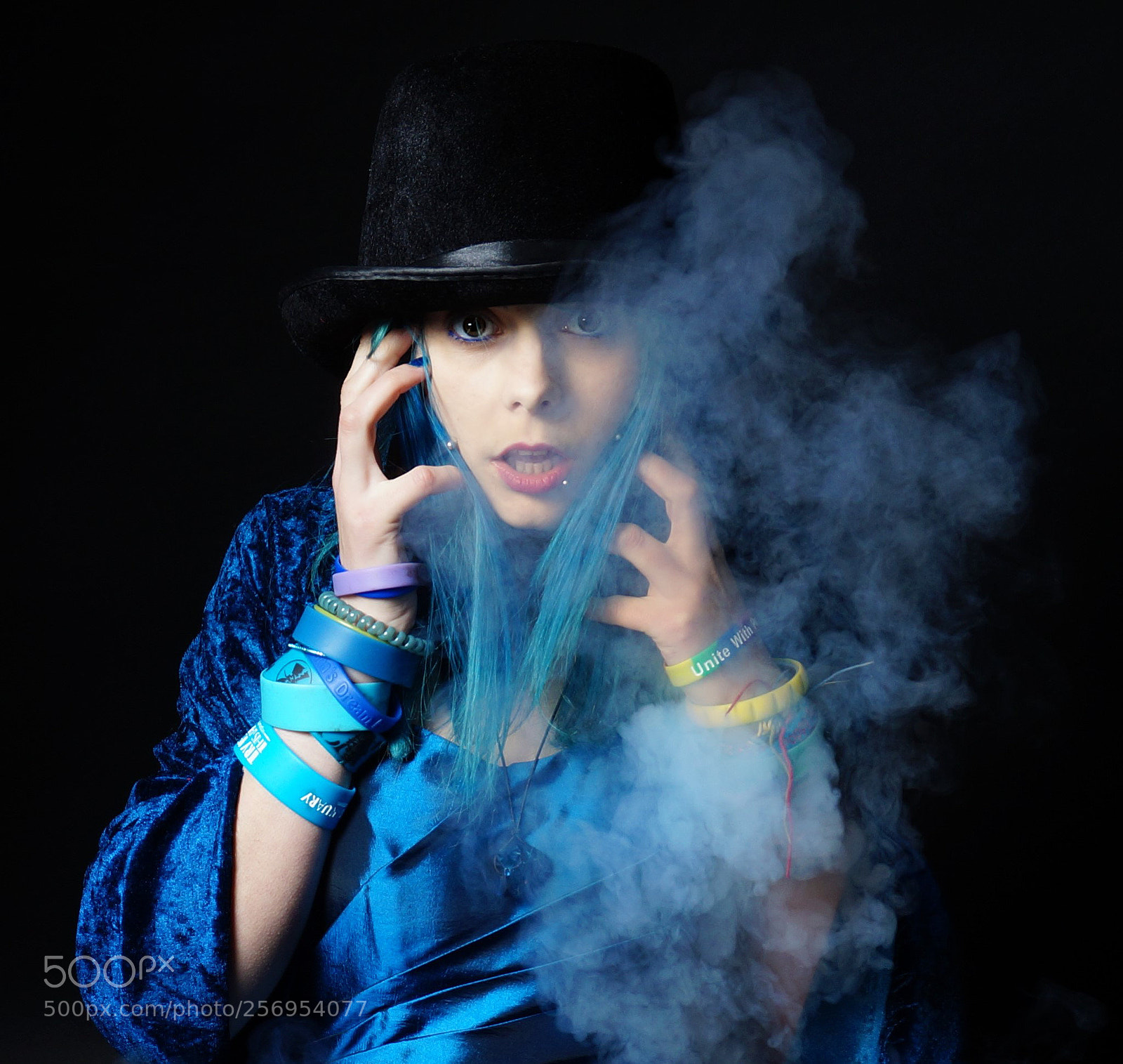 Sony SLT-A58 sample photo. Blue woman photography