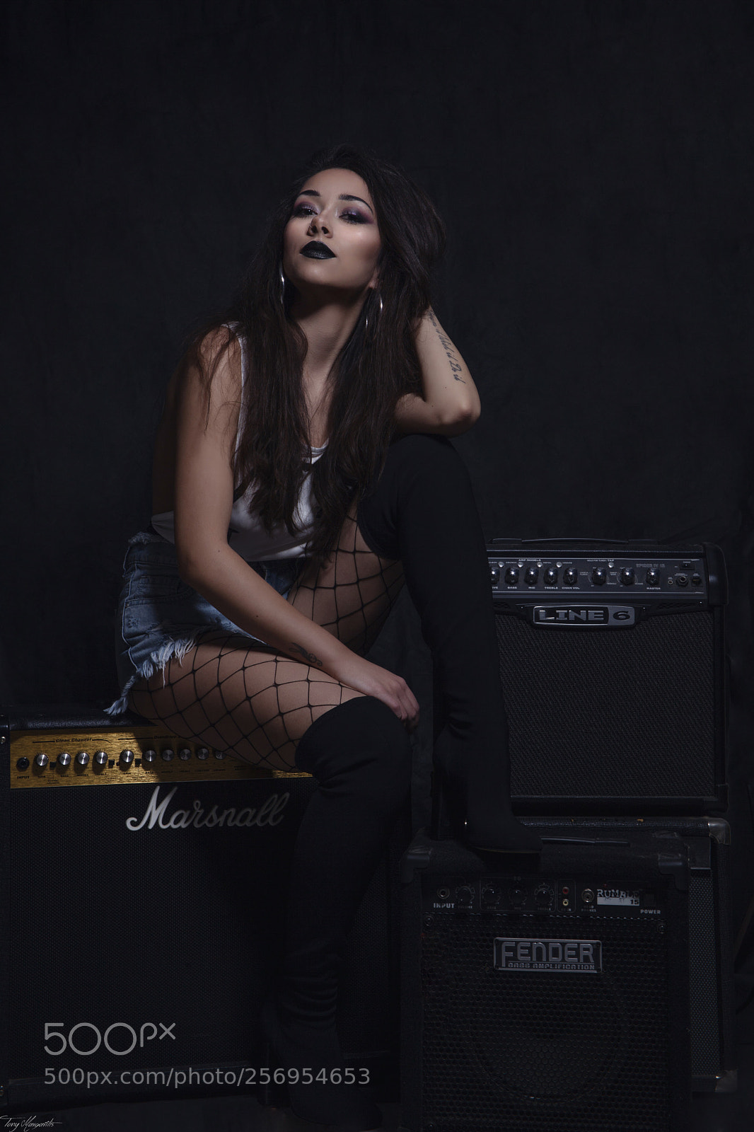 Canon EOS 5D Mark II sample photo. Play that funky music photography