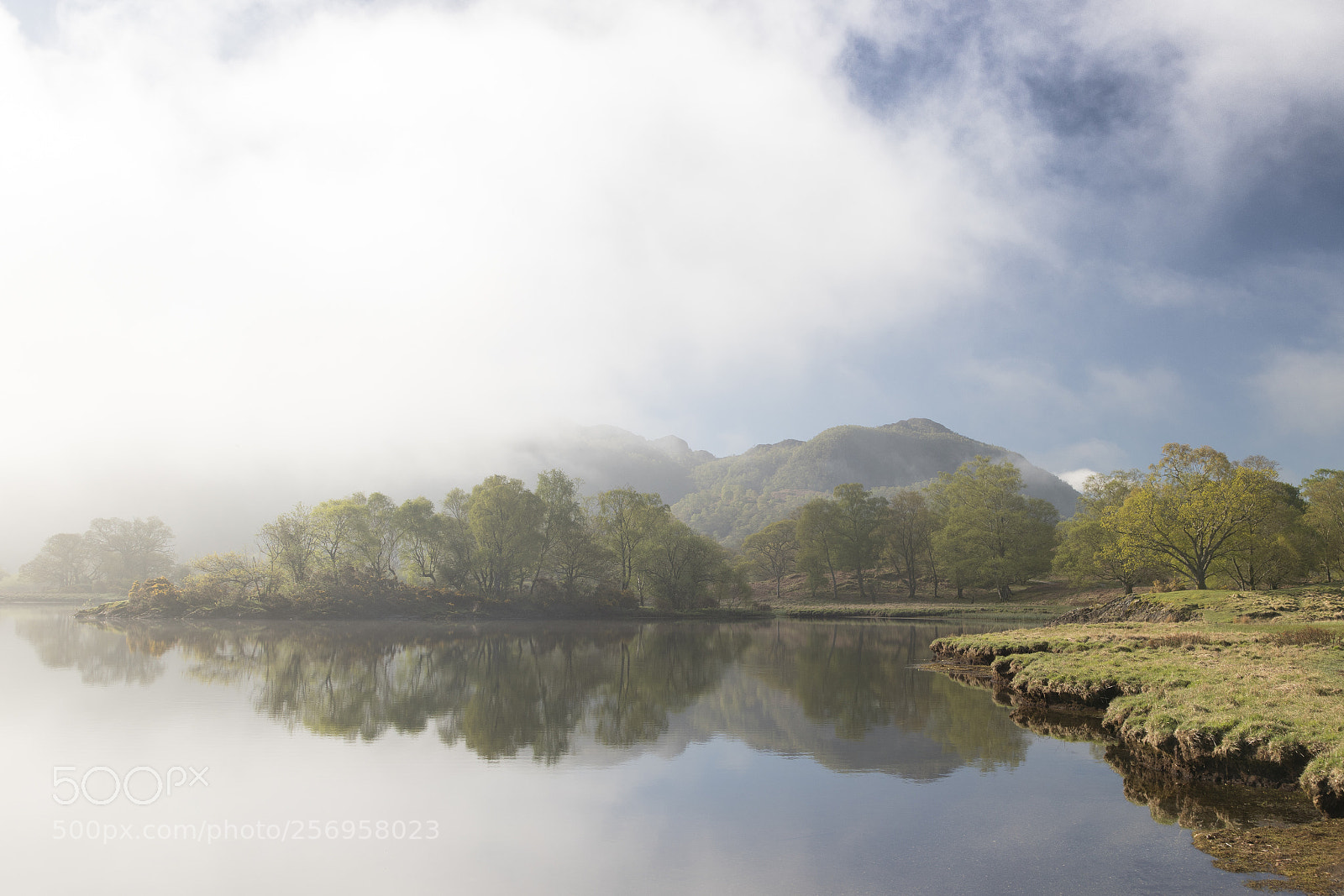 Canon EOS 6D Mark II sample photo. Early morning in manesty photography