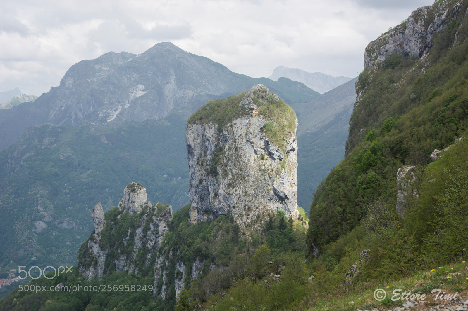 Nikon D5200 sample photo. Monte procinto. alpi apuane. photography