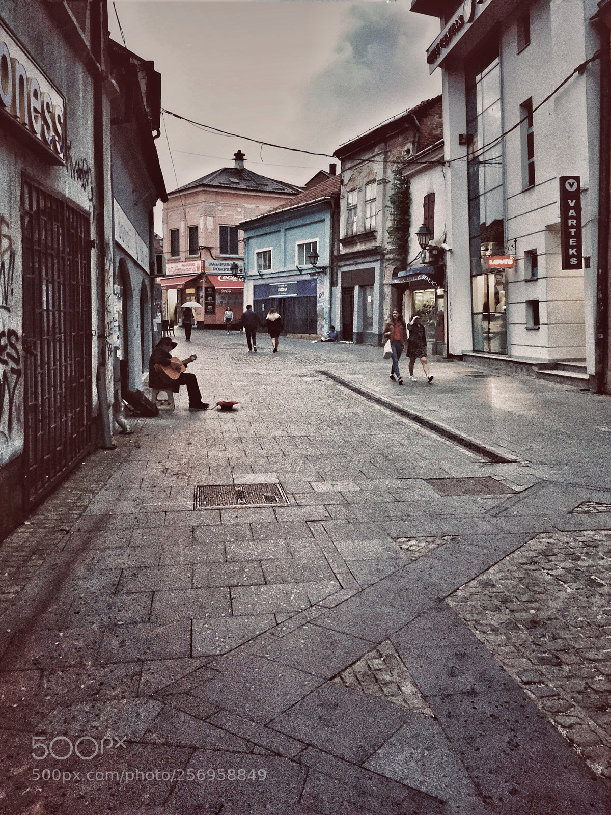 Apple iPhone 6 sample photo. Street photography
