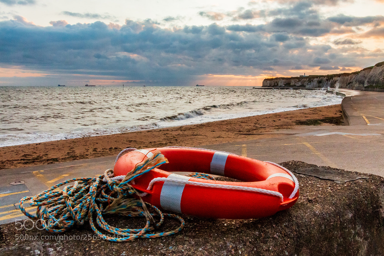 Canon EOS 70D sample photo. Lifebuoy photography