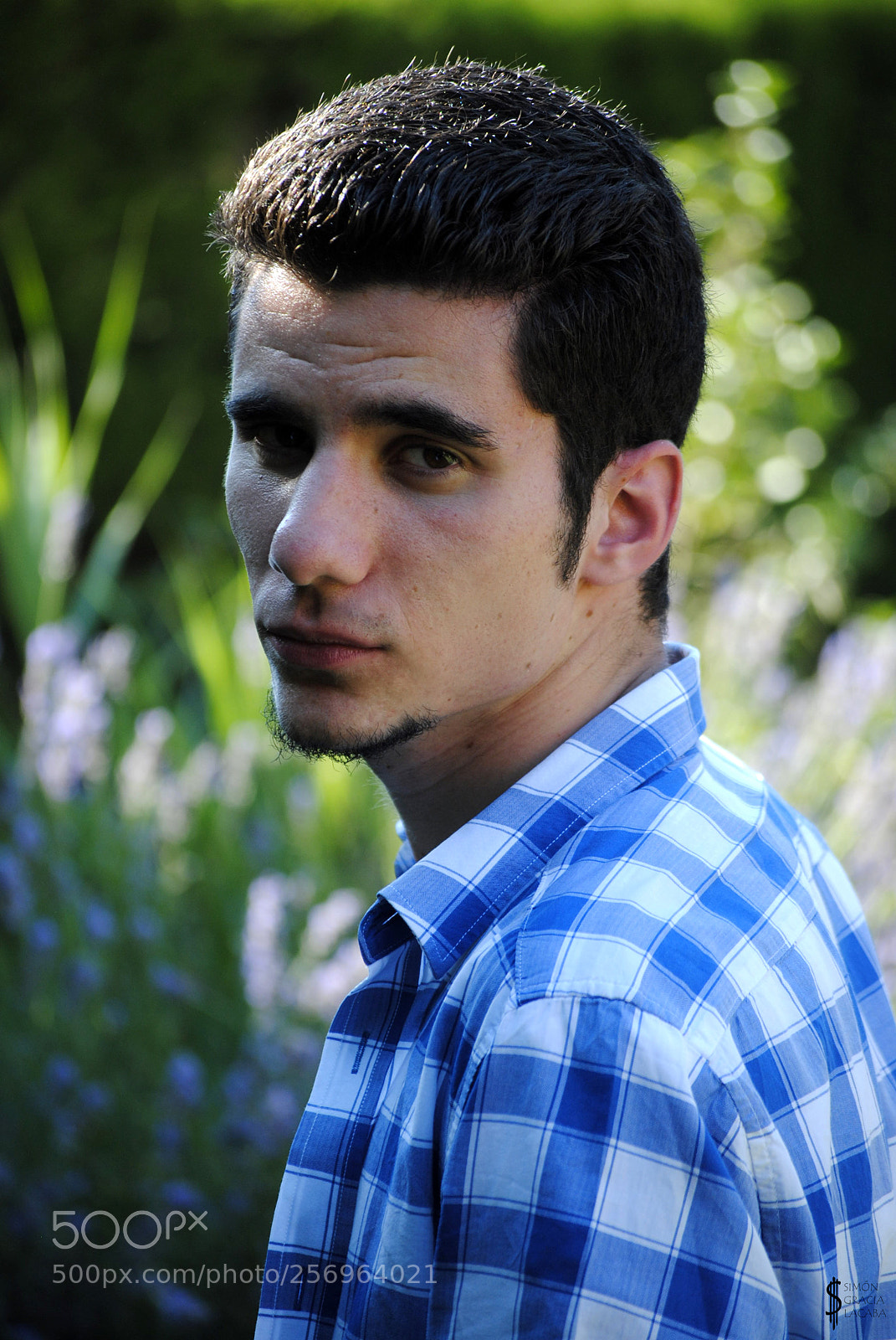 Nikon D3000 sample photo. Víctor photography