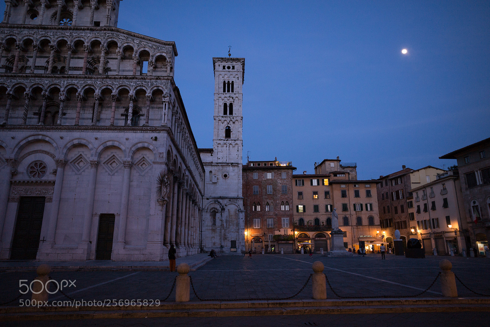 Leica M (Typ 240) sample photo. Lucca - piazza san photography