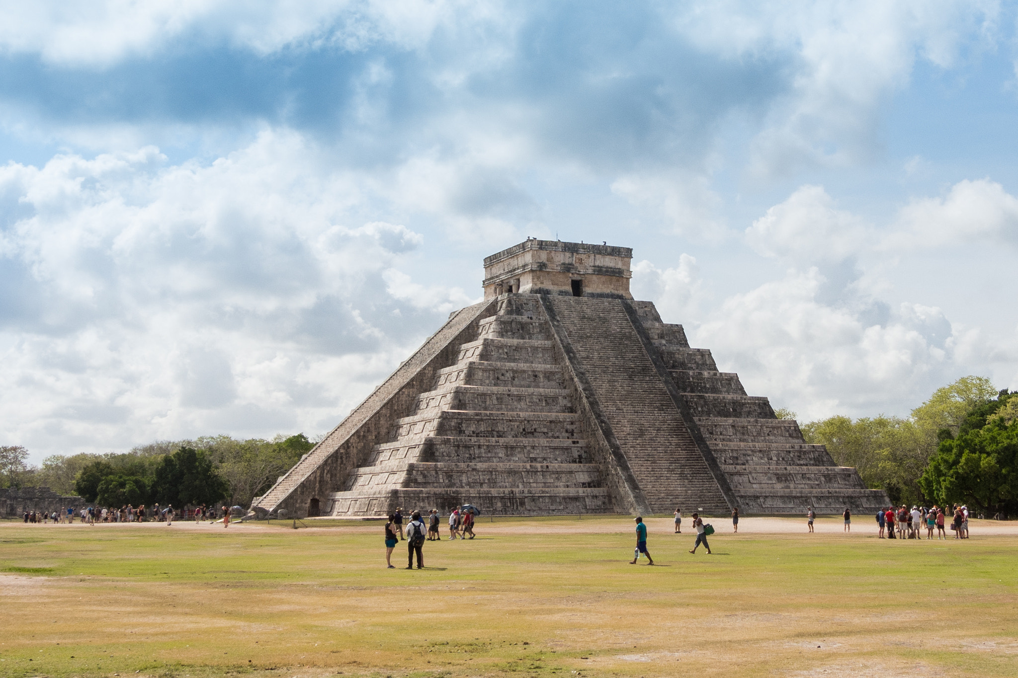 Nikon Coolpix P7800 sample photo. El castillo, chichen itza photography